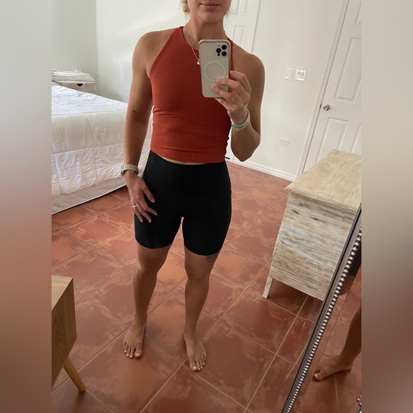 Stylish Women's Sleeveless Crop Top in Rust - Picture 3 of 7